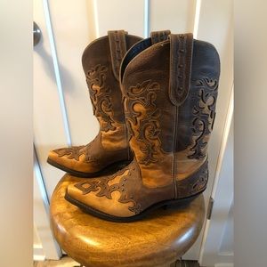 NWOT Country Collection cowboy boots style RC582